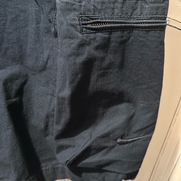 Nike men’s cargo shorts. - Picture 4 of 4